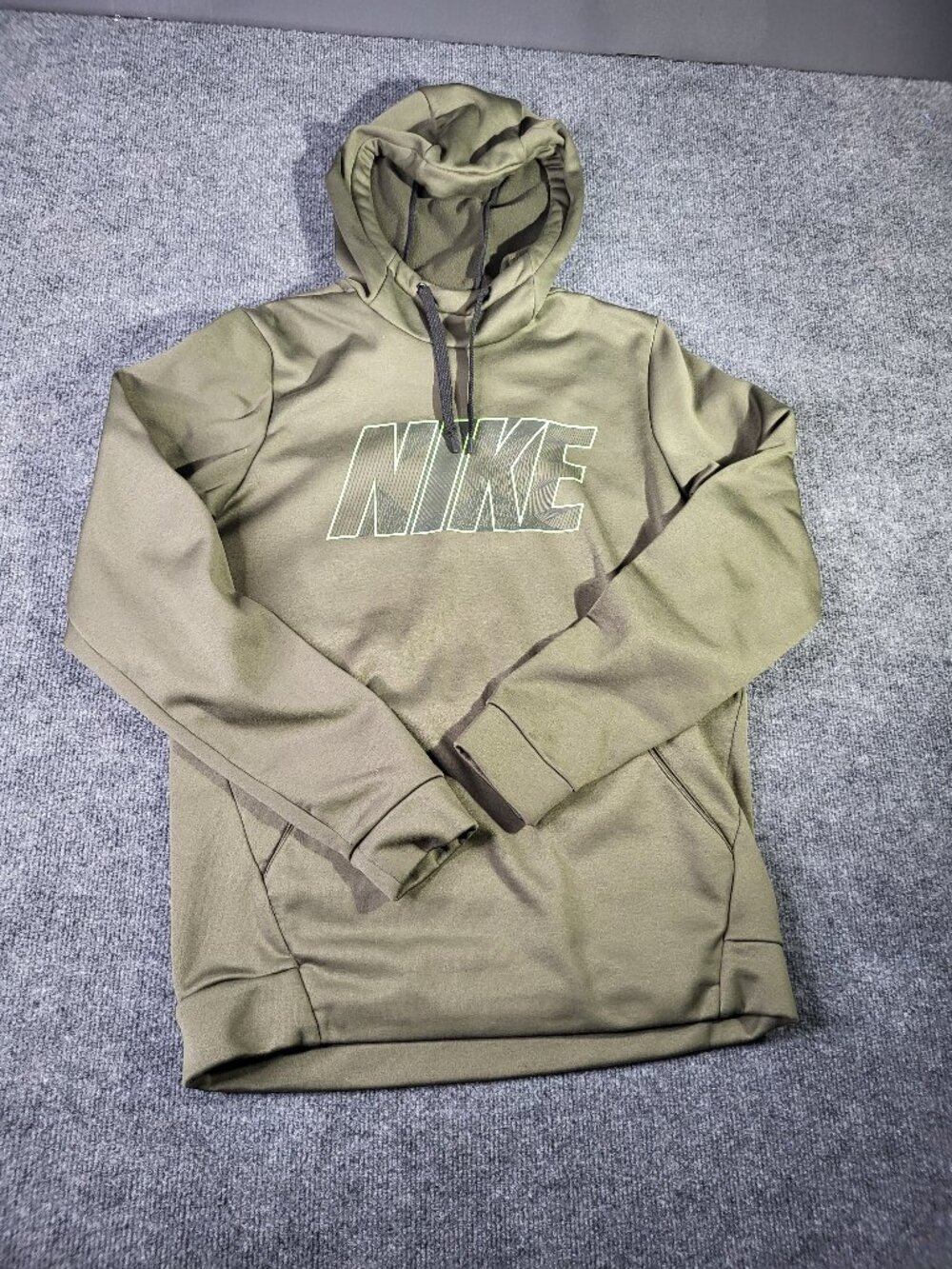 Nike Men's Dri-Fit Pullover Hoodie Olive Green S